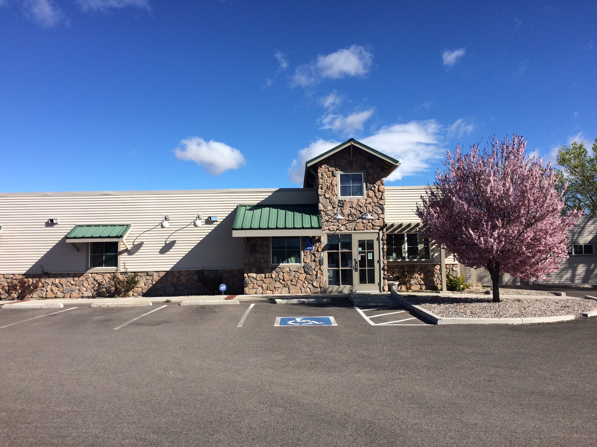 Ridgeview Veterinary Hospital BelRea Institute of Animal Technology